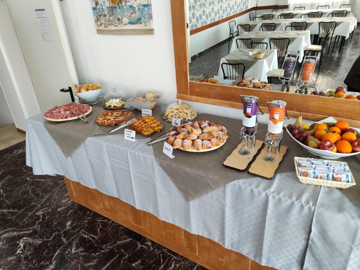 Hotel La Torre Τσέρβια Εξωτερικό φωτογραφία